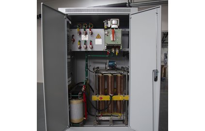 三相電穩(wěn)壓器報價